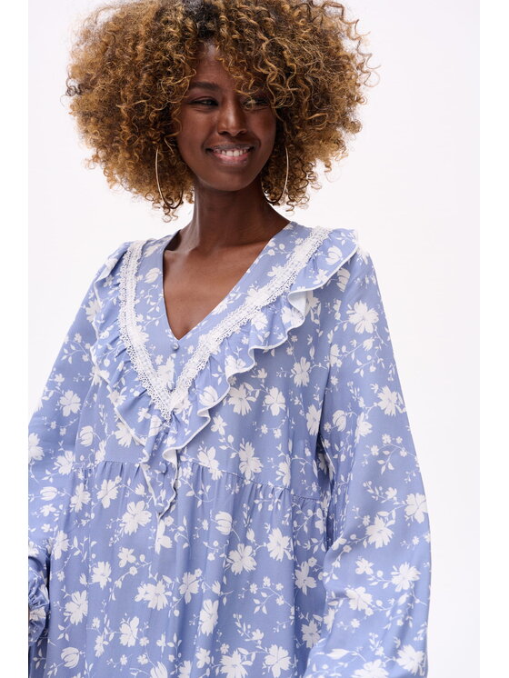 blue shadow blue shadow Sukienka codzienna Cecilia Niebieski Regular Fit