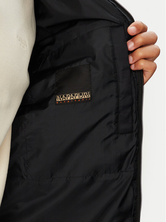 Napapijri Napapijri Kurtka zimowa Aerons S 4 NP0A8BLM Czarny Regular Fit