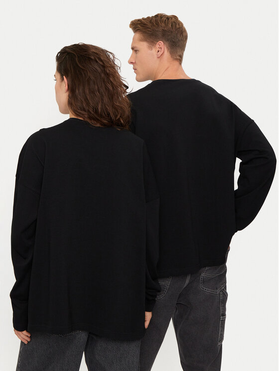 2005 2005 Longsleeve Arc Negru Regular Fit