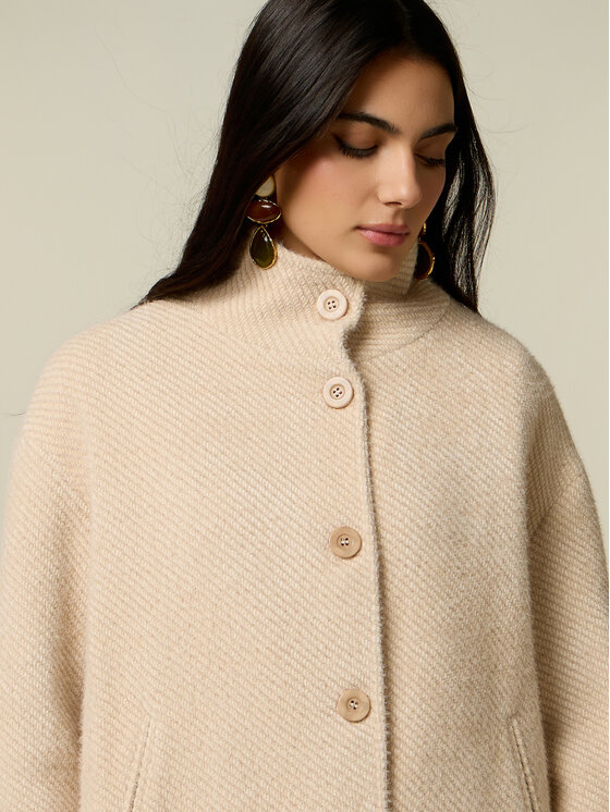 Oltre Oltre Cappotto invernale 8025J100300N002 Crema Over Fit