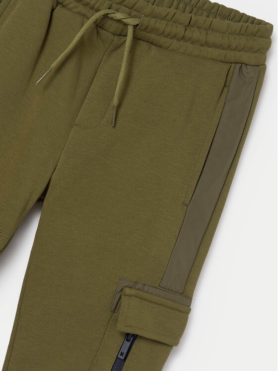 Mayoral Mayoral Donji dio trenerke 7536 Zelena Regular Fit