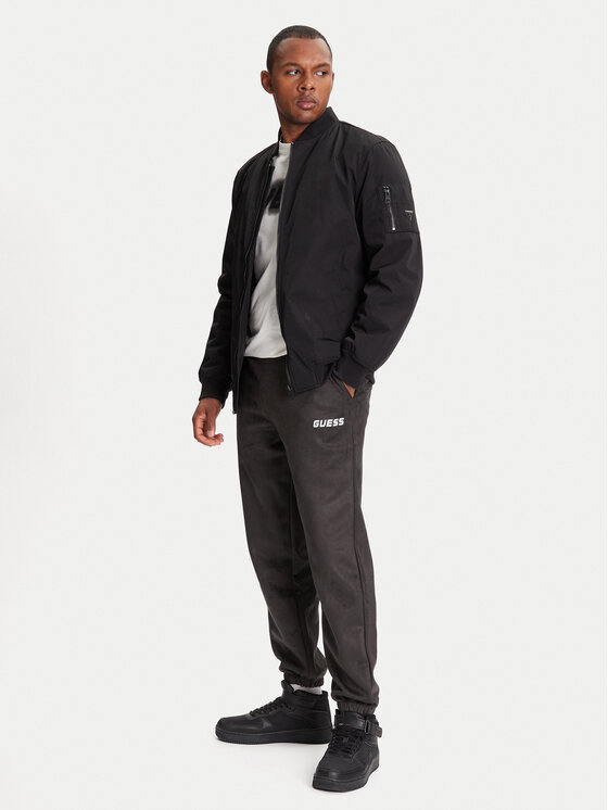 Guess Guess Jogginghose Z5YB03 KCJY2 Grün Regular Fit
