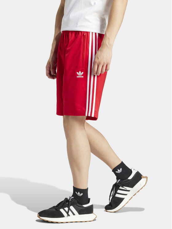 adidas Športne kratke hlače adicolor Firebird IM9421 Rdeča Regular Fit