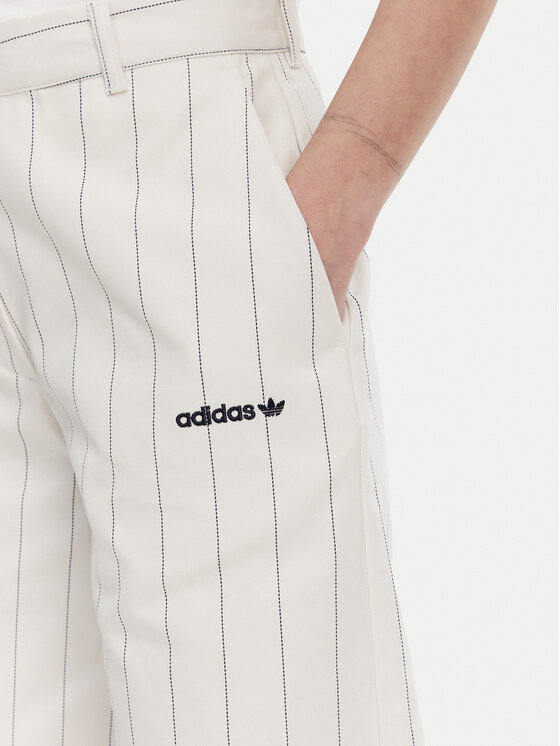 adidas adidas Bermudy Pinstripe JC7684 Biały Loose Fit