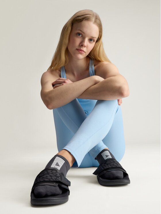 adidas by Stella McCartney adidas by Stella McCartney Legginsy 152811 Błękitny Fitted Fit