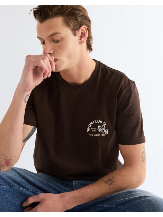 Wrangler Wrangler T-Shirt SMALL GRAPHIC TEE Brązowy Regular Fit