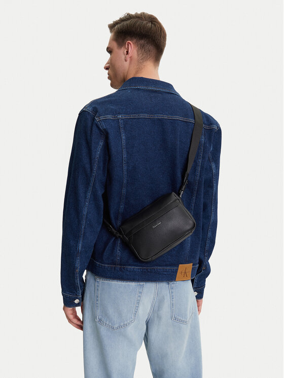 Calvin Klein Calvin Klein Τσαντάκι Ck Must Camera Bag K50K512885 Μαύρο