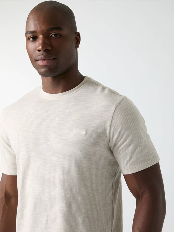 Guess Guess T-Shirt 183148 Czarny Classic Fit