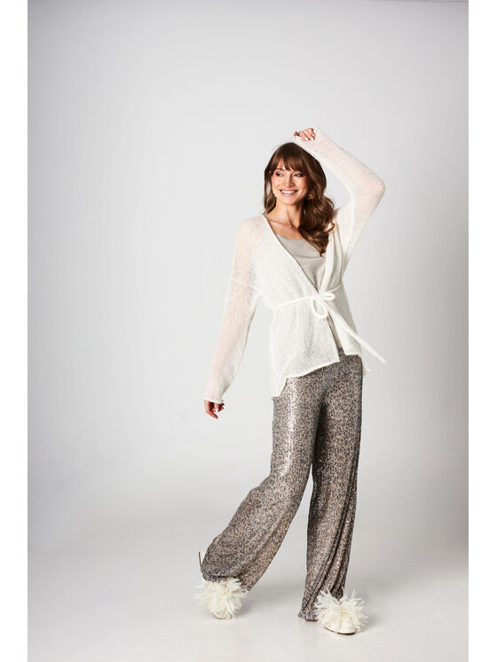 YOU by Tokarska YOU by Tokarska Kardigan lovina Biały Regular Fit