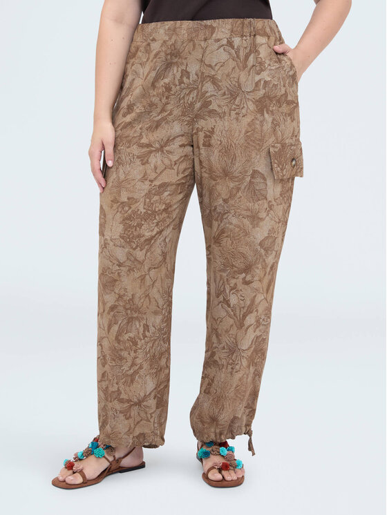 Fiorella Rubino Fiorella Rubino Pantaloni di tessuto P732T105556N0R2 Crema Regular Fit