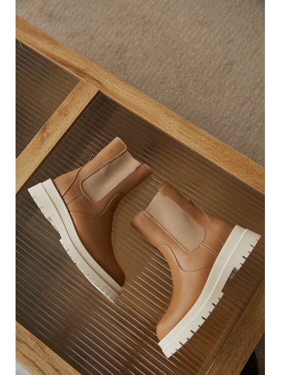 Estro Estro Stivaletti ER00111762 Marrone