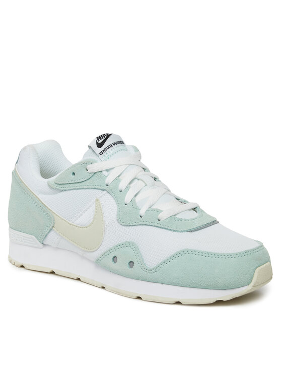 ck2946 nike