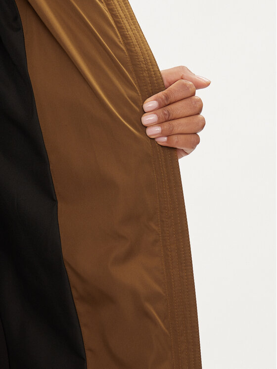 YAS YAS Pūkinė striukė 26031874 Ruda Regular Fit