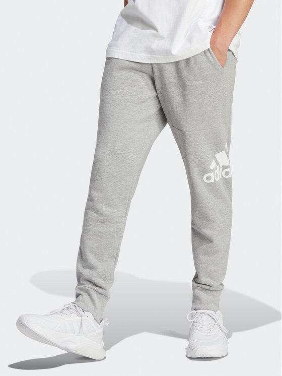 adidas Teplákové nohavice Essentials HA4345 Sivá Regular Fit