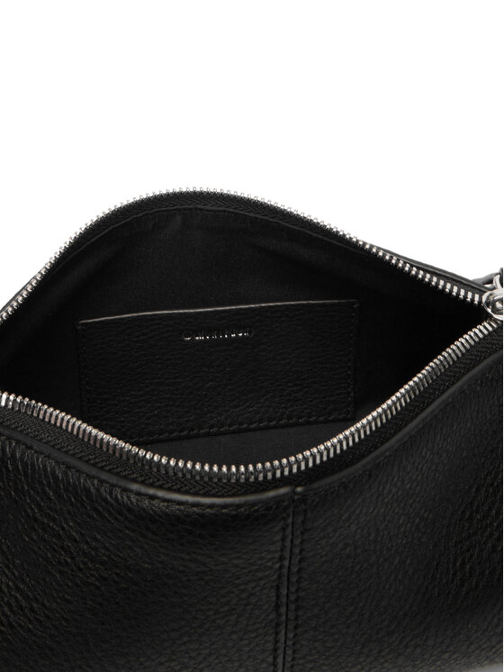 Calvin Klein Calvin Klein Дамска чанта Slouchy Leather Small Conv Bag LV04F3659G Черен