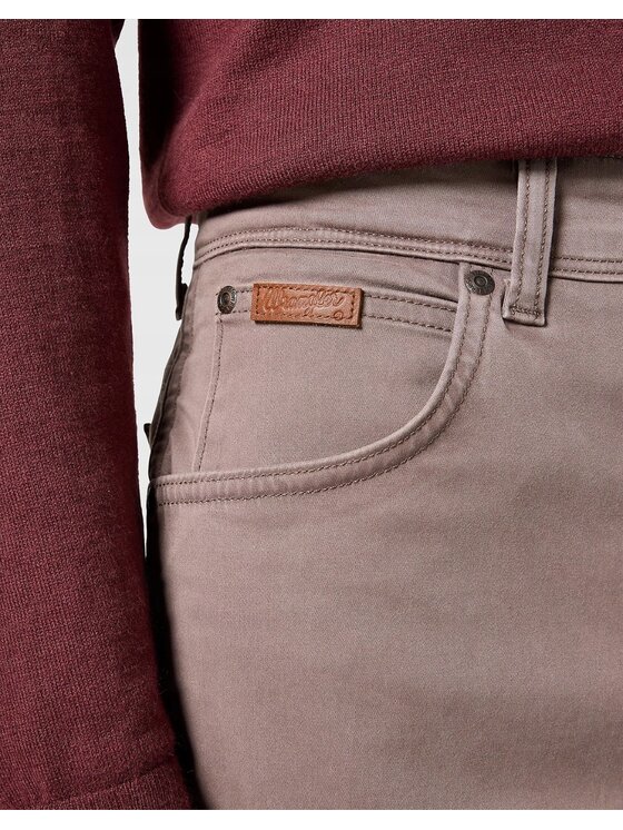Wrangler Wrangler Spodnie materiałowe Texas 821 Brązowy Straight Fit