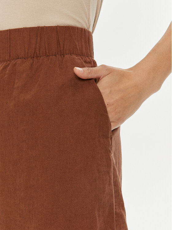 Gap Gap Kratke hlače iz tkanine 582942-00 Rjava Regular Fit