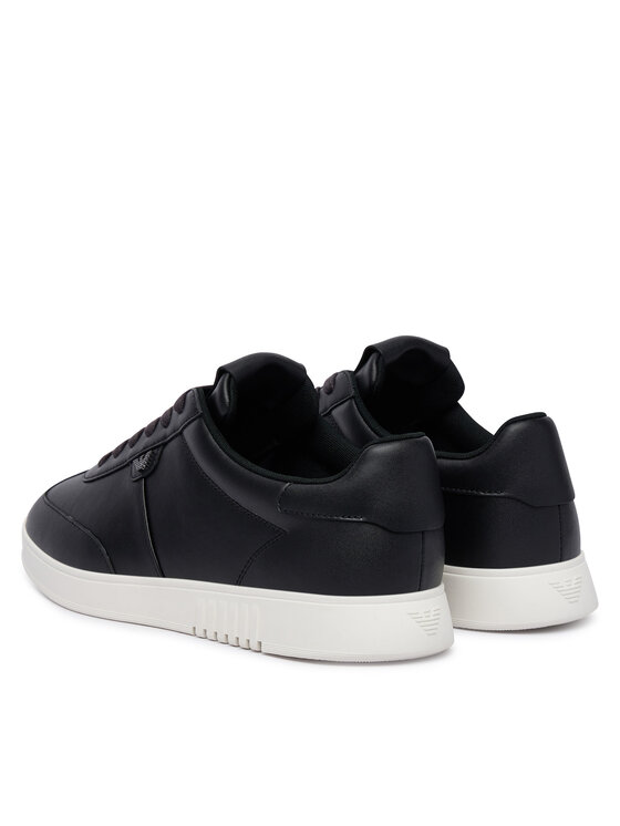 Emporio Armani Emporio Armani Sneakersy EM003062 AF20004 UC001 Czarny