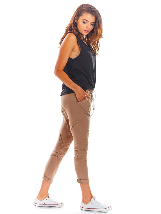 Infinite You Infinite You Spodnie damskie M217 Beżowy Basic Fit