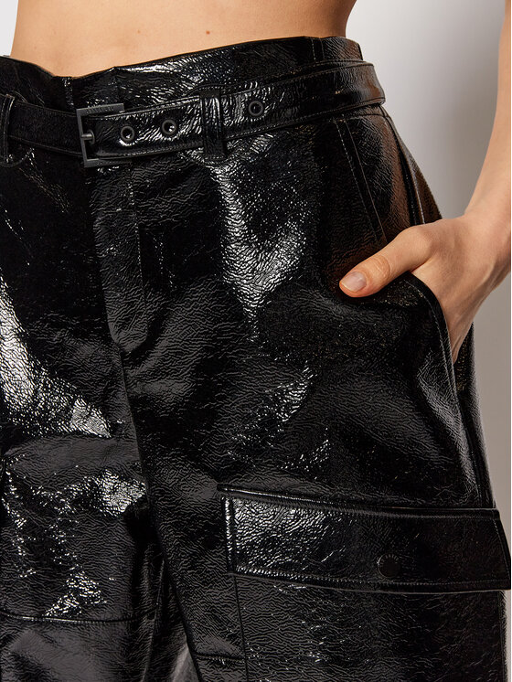 Ted Baker Ted Baker Παντελόνι από απομίμηση δέρματος Vinala 256835 Μαύρο Cropped Fit