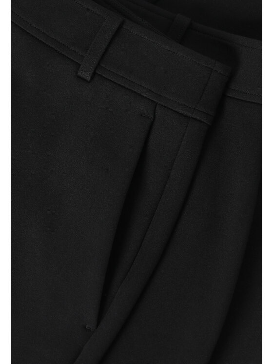 TATUUM TATUUM Spodnie materiałowe MARTANE Czarny Loose Fit