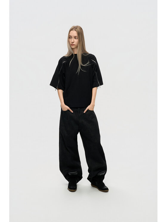 2005 2005 T-Shirt Zip Czarny Oversize