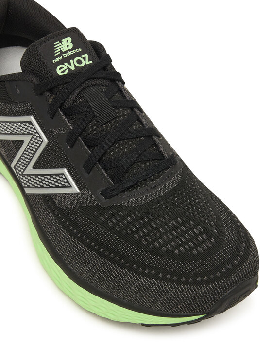 New Balance New Balance Bežecké topánky Evoz MEVOZGB4 Čierna