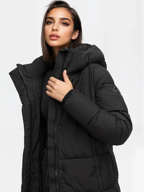 Marikoo Marikoo Kurtka zimowa Tabiaa Czarny Regular Fit