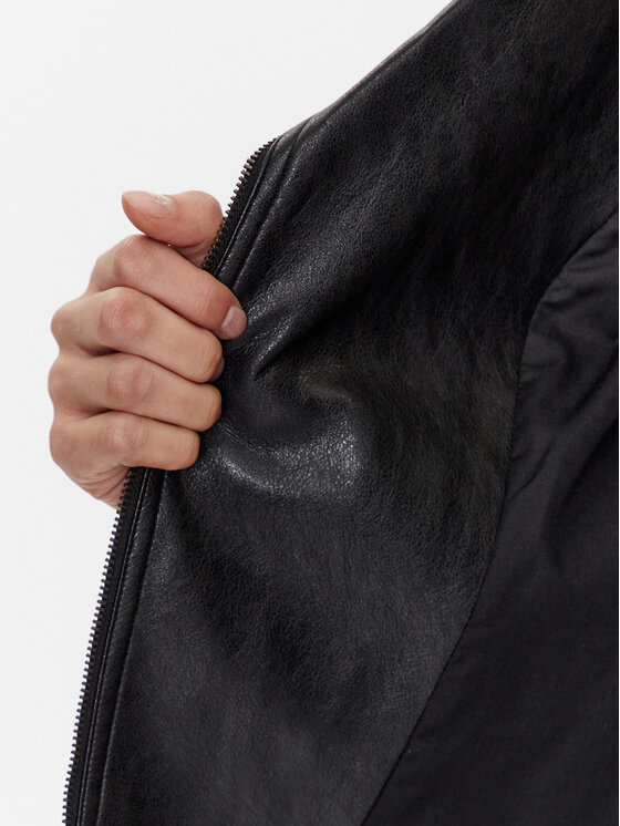 Tatuum Tatuum Bunda z imitácie kože Ramonesi T2316.013 Čierna Slim Fit