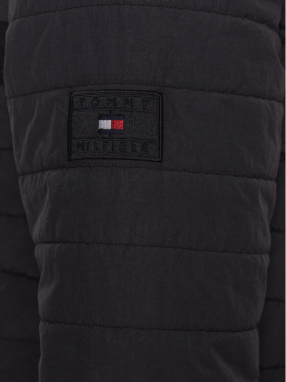 Tommy Hilfiger Tommy Hilfiger Kurtka przejściowa MW0MW31639 Czarny Regular Fit