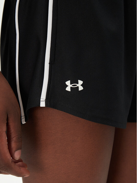 Under Armour Under Armour Športové kraťasy Tech™ Play Up 1389882 Čierna Regular Fit
