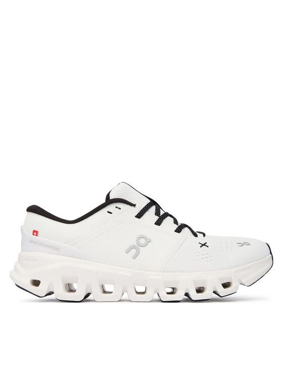On On Scarpe da palestra Cloud X 5 3WG30060 Bianco
