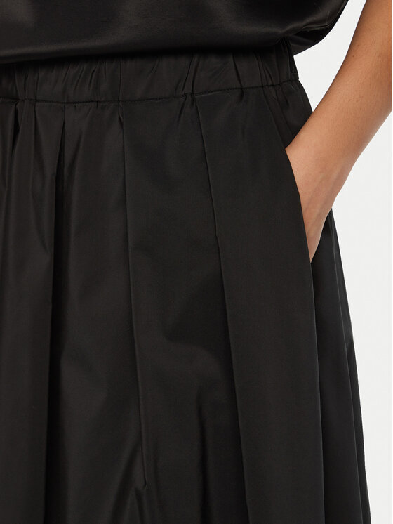 Weekend Max Mara Weekend Max Mara Gonna a trapezio Curvato 2515101011 Nero Regular Fit