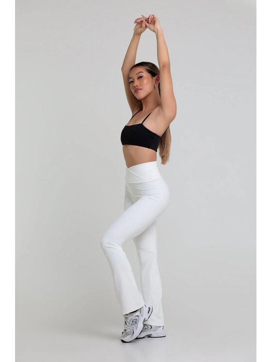 Chiara Wear Chiara Wear Spodnie materiałowe Spodnie ocieplane z pasem X WINTER FLARE Biały Slim Fit
