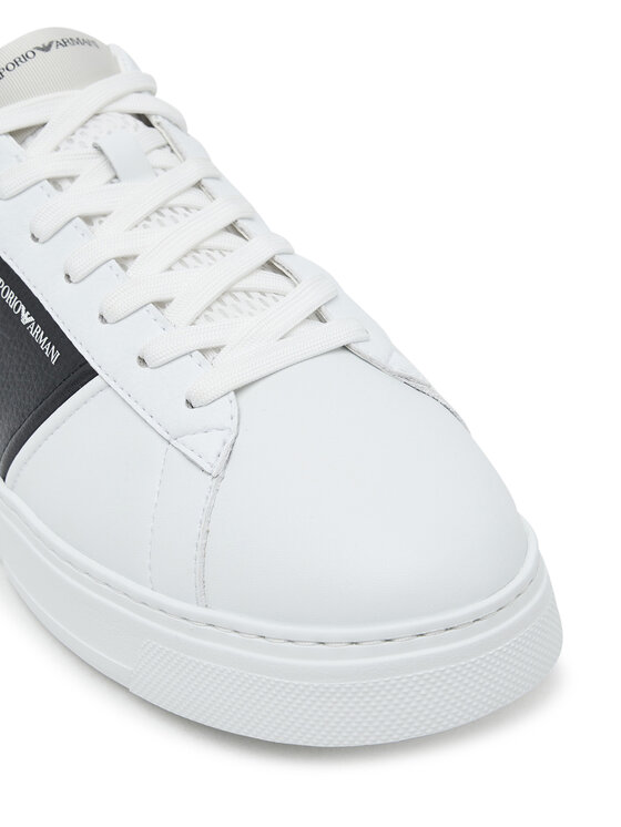 Emporio Armani Emporio Armani Сникърси EM003701 AF18017 MZ309 Бял