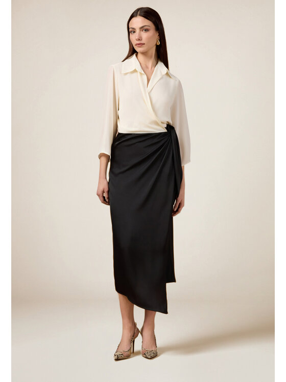 Oltre Oltre Vestito 7384R004929N0S1 Nero Slim Fit