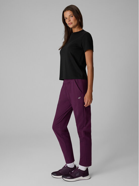 4F 4F Spodnie dresowe BASIC+ Fioletowy Slim Fit
