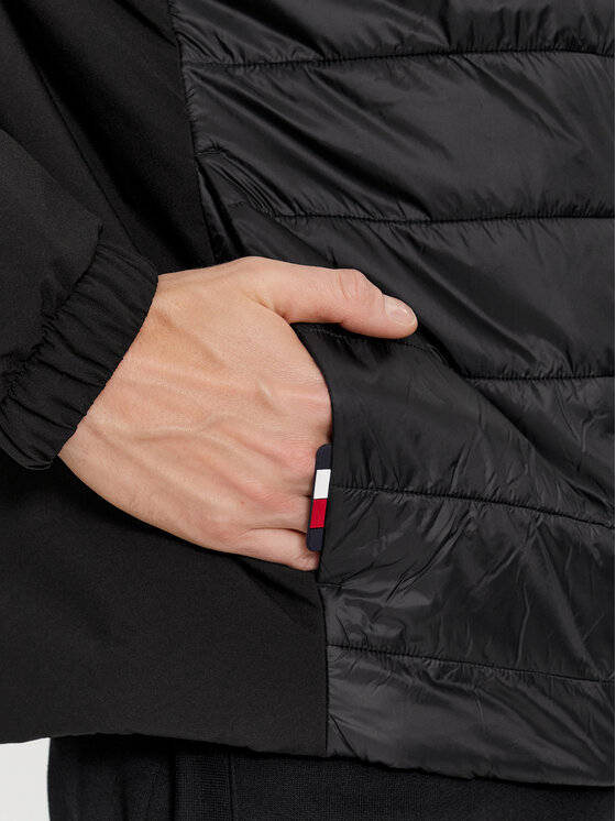 Tommy Hilfiger Tommy Hilfiger Prechodná bunda MW0MW33957 Čierna Regular Fit