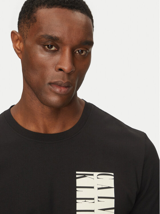 Calvin Klein Jeans Calvin Klein Jeans T-Shirt Serif Box Graphic J30J327474 Černá Regular Fit