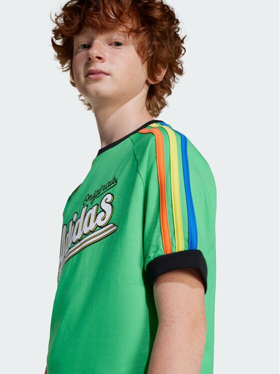 adidas adidas T-Shirt 158415 Zielony jasny Loose Fit