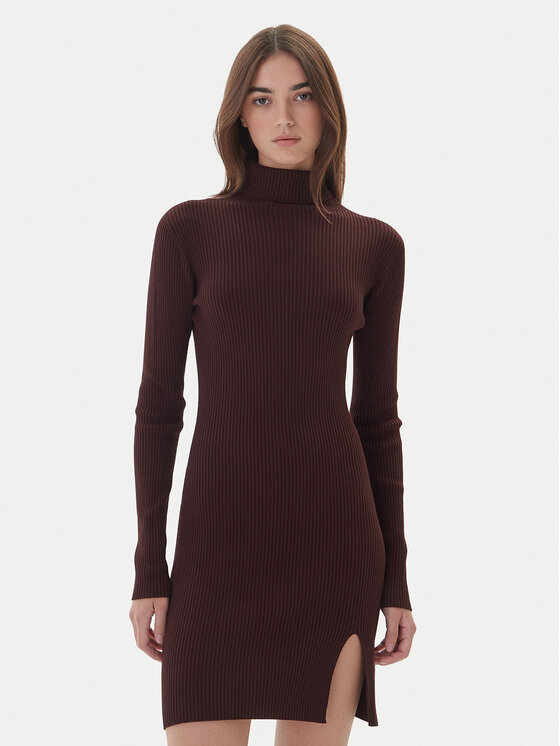Kontatto Kontatto Rochie tricotată 3M0827C Maro Slim Fit
