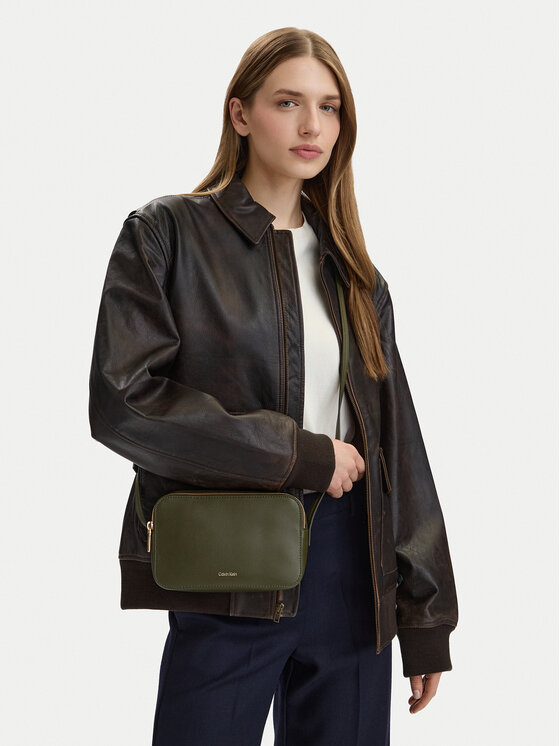 Calvin Klein Geantă Foil Logo Elongated Camera Bag LV04F3276G Verde