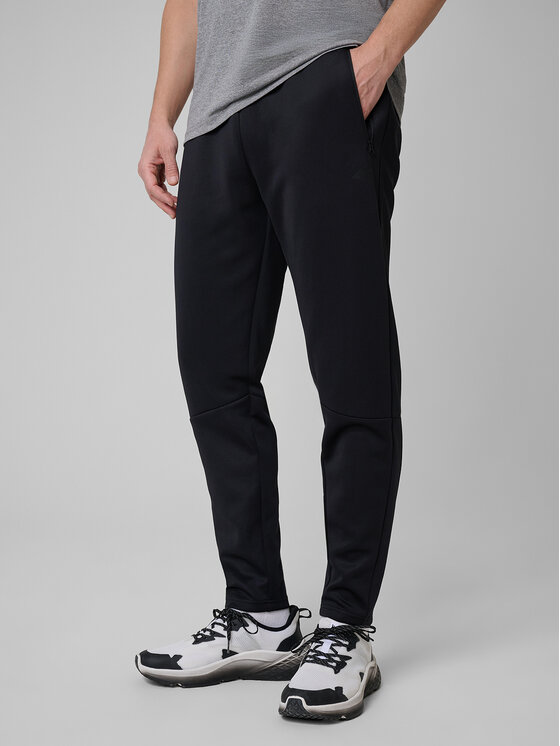 4F 4F Spodnie dresowe MULTI ACTIVE Czarny Regular Fit