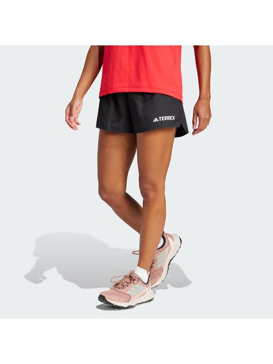 adidas adidas Szorty sportowe 144093 Czarny Regular Fit