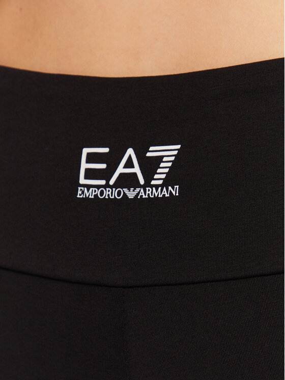 EA7 Emporio Armani EA7 Emporio Armani Sport rövidnadrág 3RTS61 TJ01Z 1200 Fekete Slim Fit
