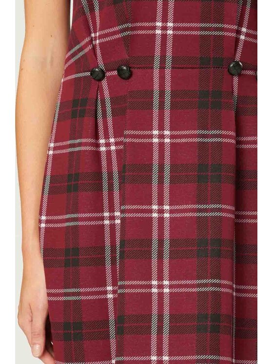 QUIOSQUE QUIOSQUE Sukienka codzienna NONPEPITA DRESS Różowy Regular Fit