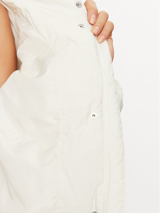 Calvin Klein Jeans Calvin Klein Jeans Пухено яке J20J222235 Екрю Relaxed Fit