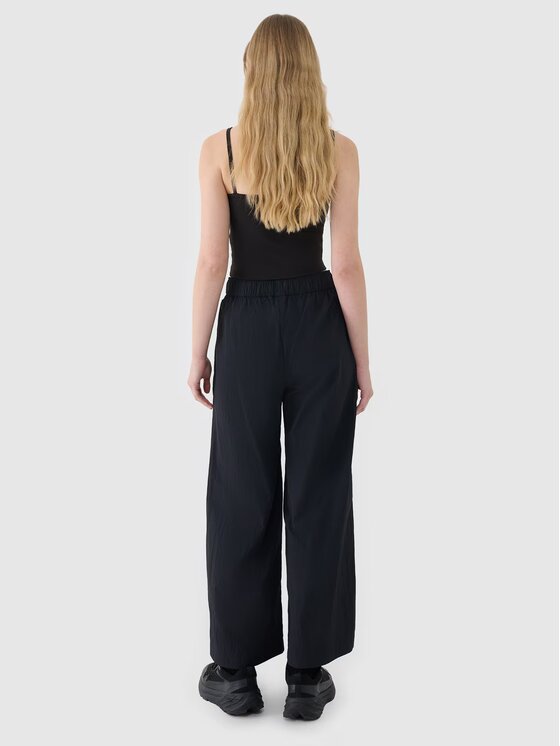 4F 4F Kalhoty z materiálu 4FWSS25TTROF1012-20S Černá Oversize