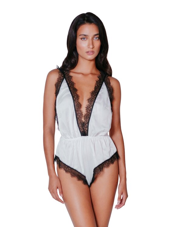 Perilla Perilla Piżama Kombinezon Mina Off-White Biały Regular Fit