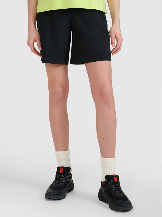 4F 4F Bavlnené šortky BEACHWEAR BASIC Čierna Regular Fit